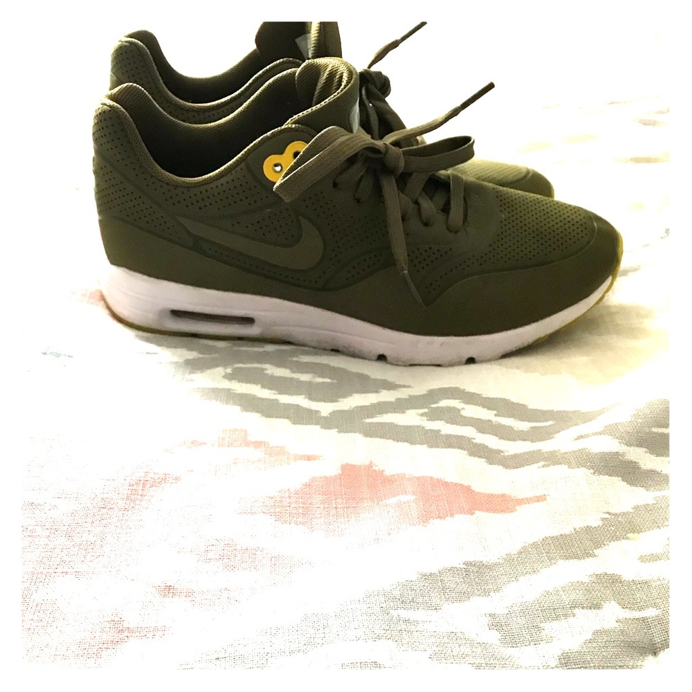 Nike Air Sneakers